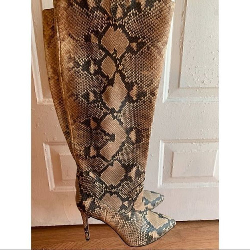 Vince Camuto Kervana Croc Embossed Knee - Picture 10 of 11